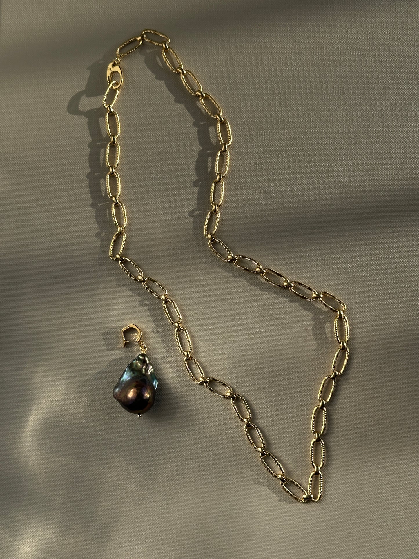 DUSK necklace