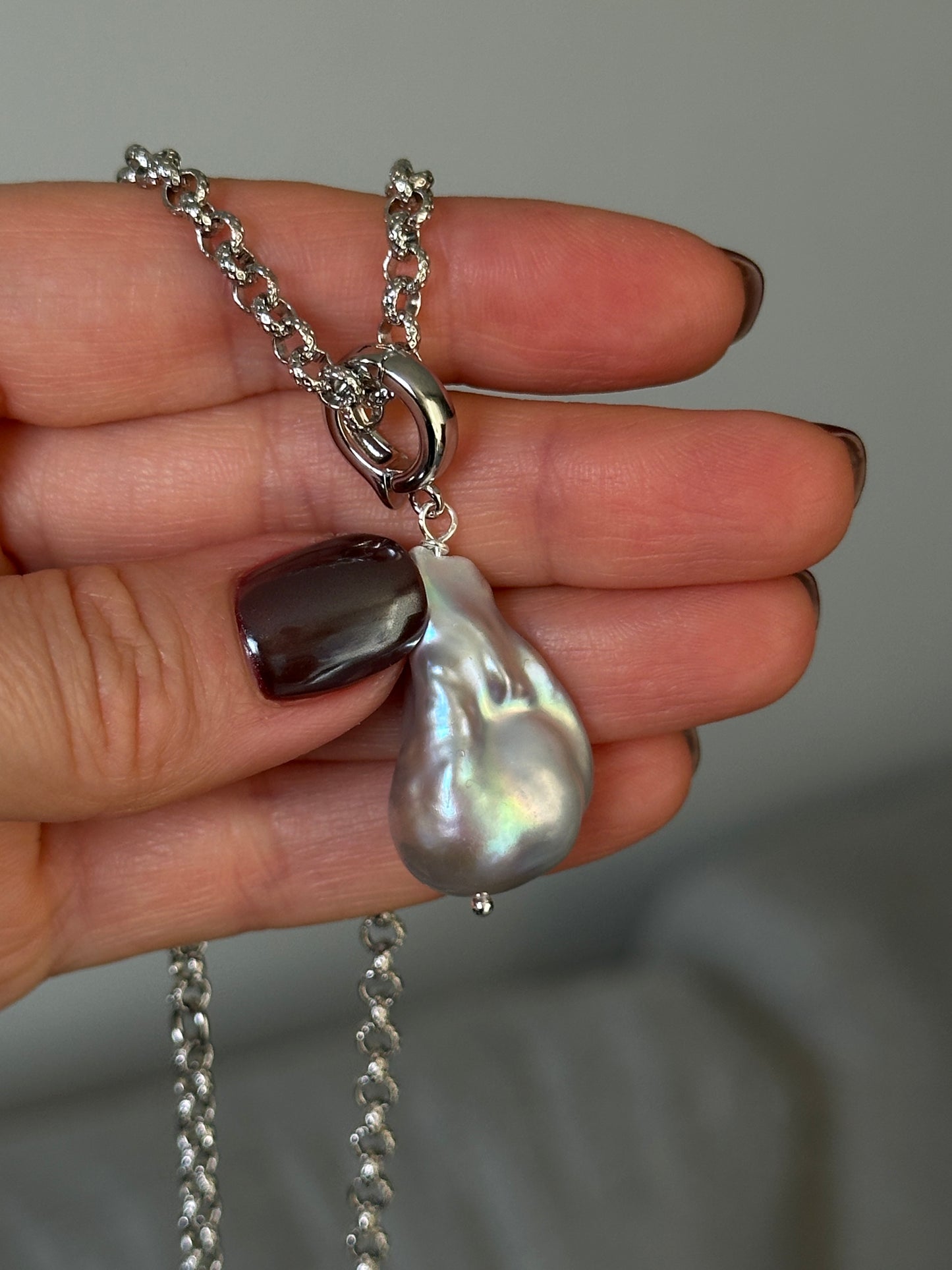 BAROQUE GREY necklace