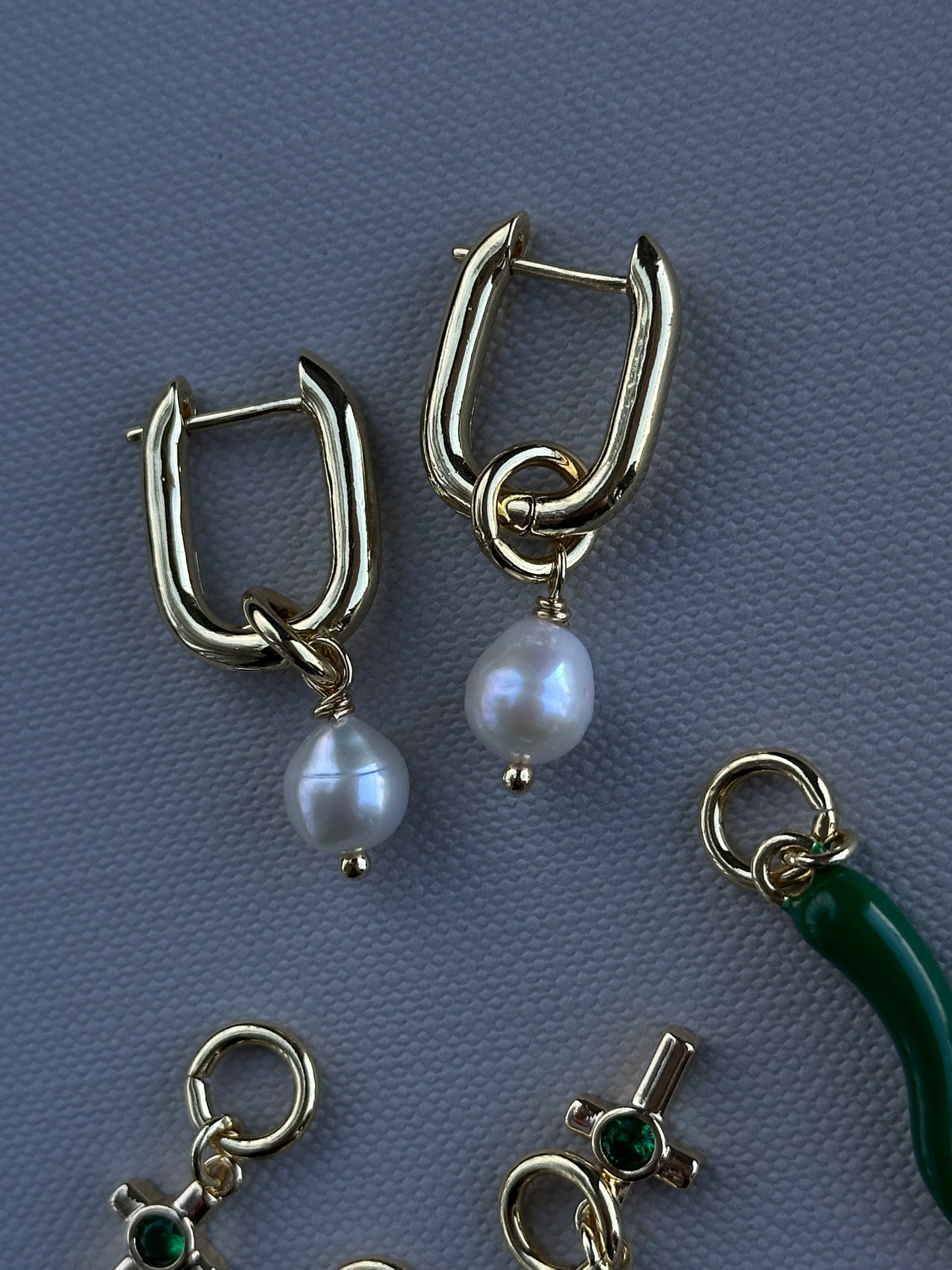 CHILI GREEN earrings