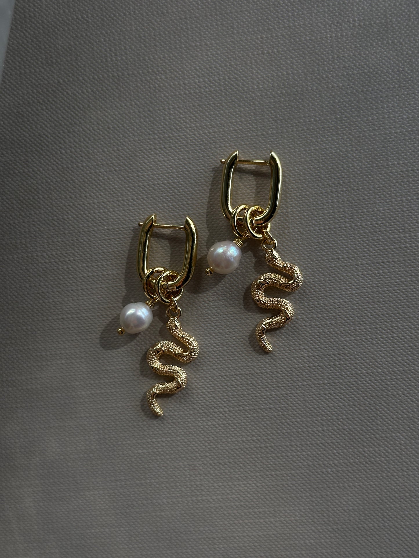 SERPENT earrings