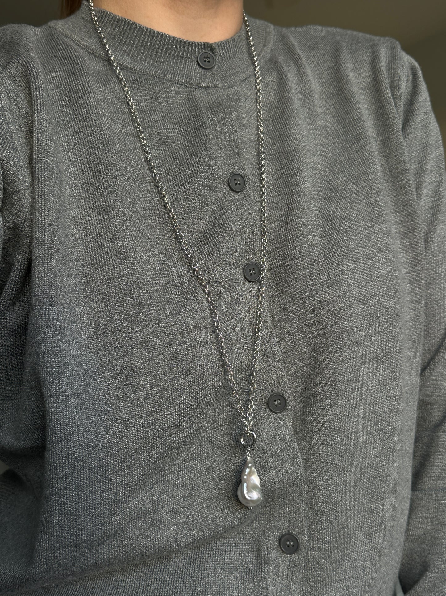 BAROQUE GREY necklace