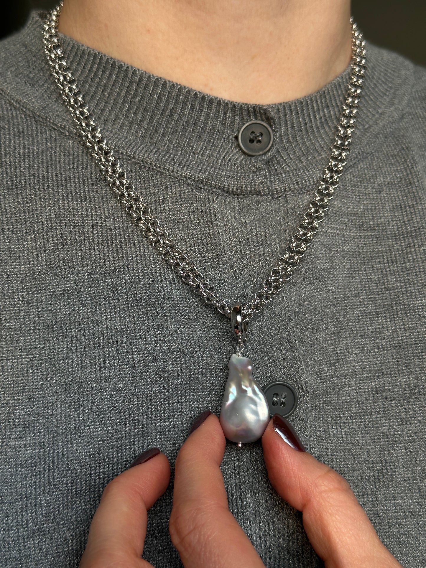 BAROQUE GREY necklace