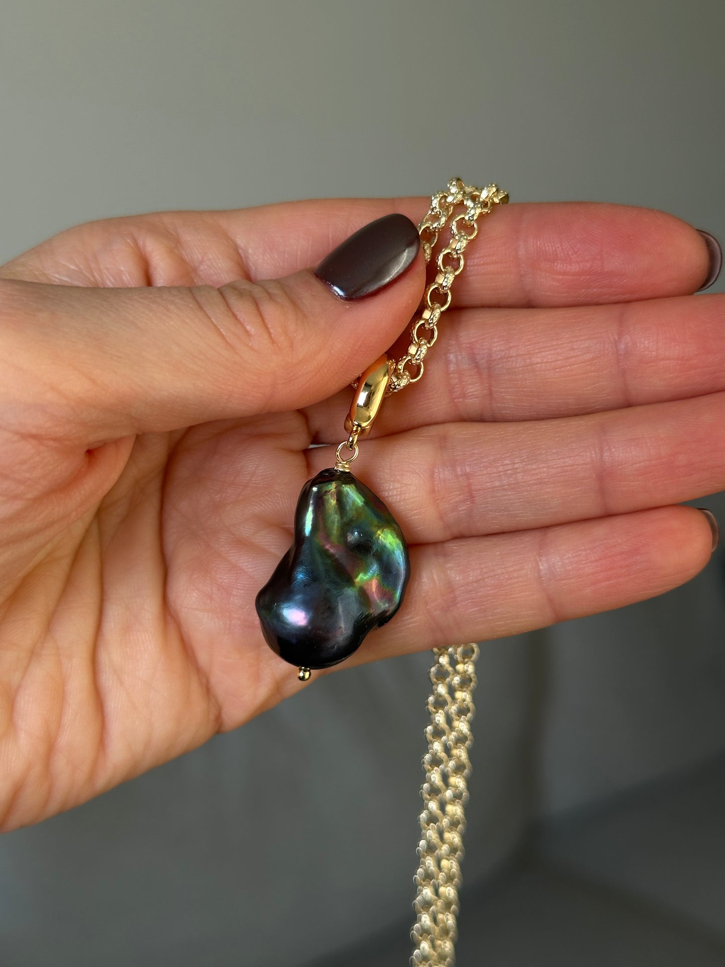BAROQUE PEACOCK necklace