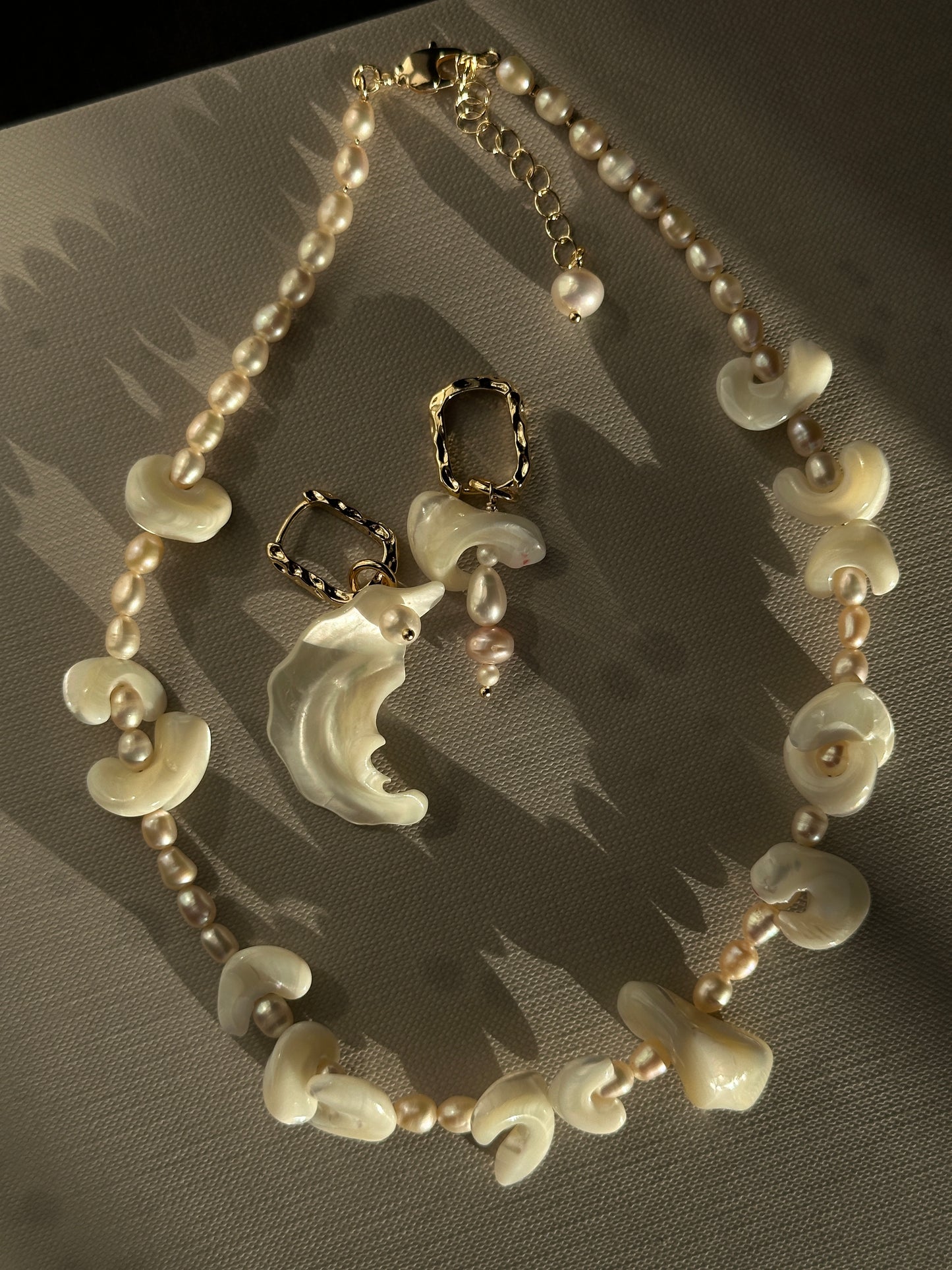 ADELLA necklace