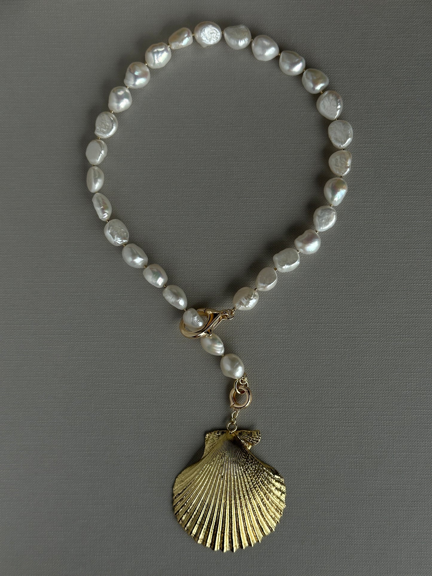 AVARENA necklace