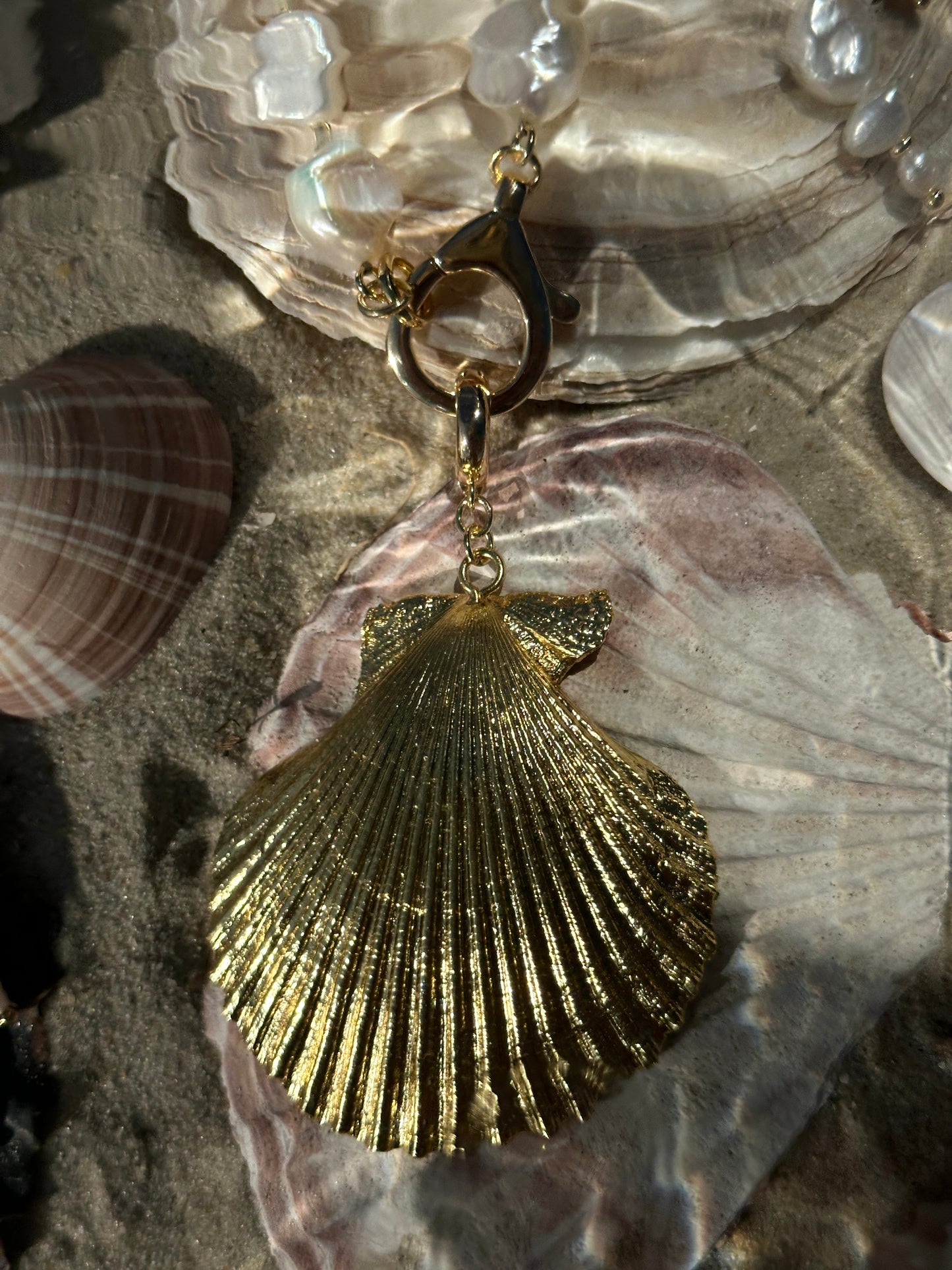 AVARENA necklace