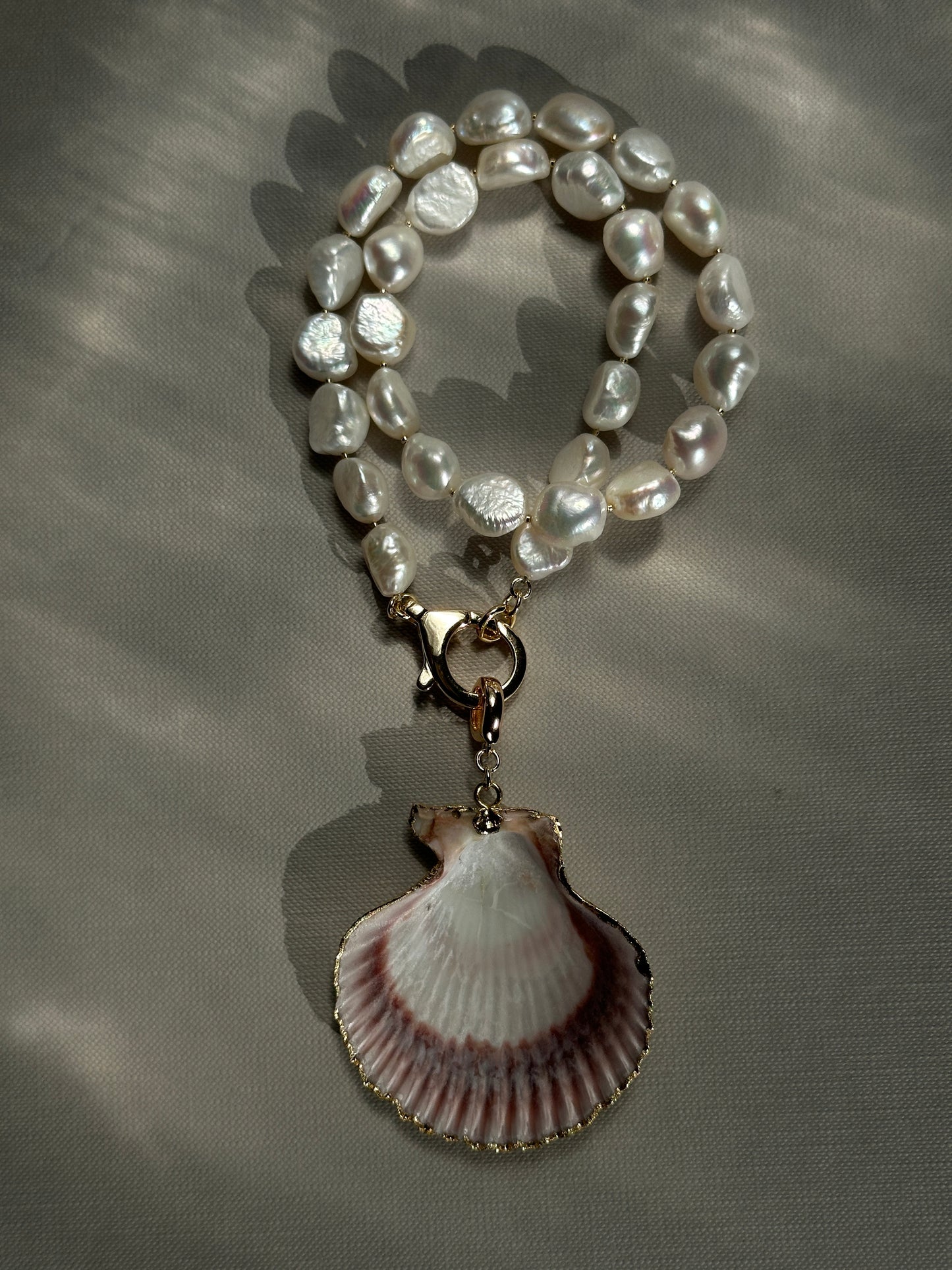 AVARENA necklace