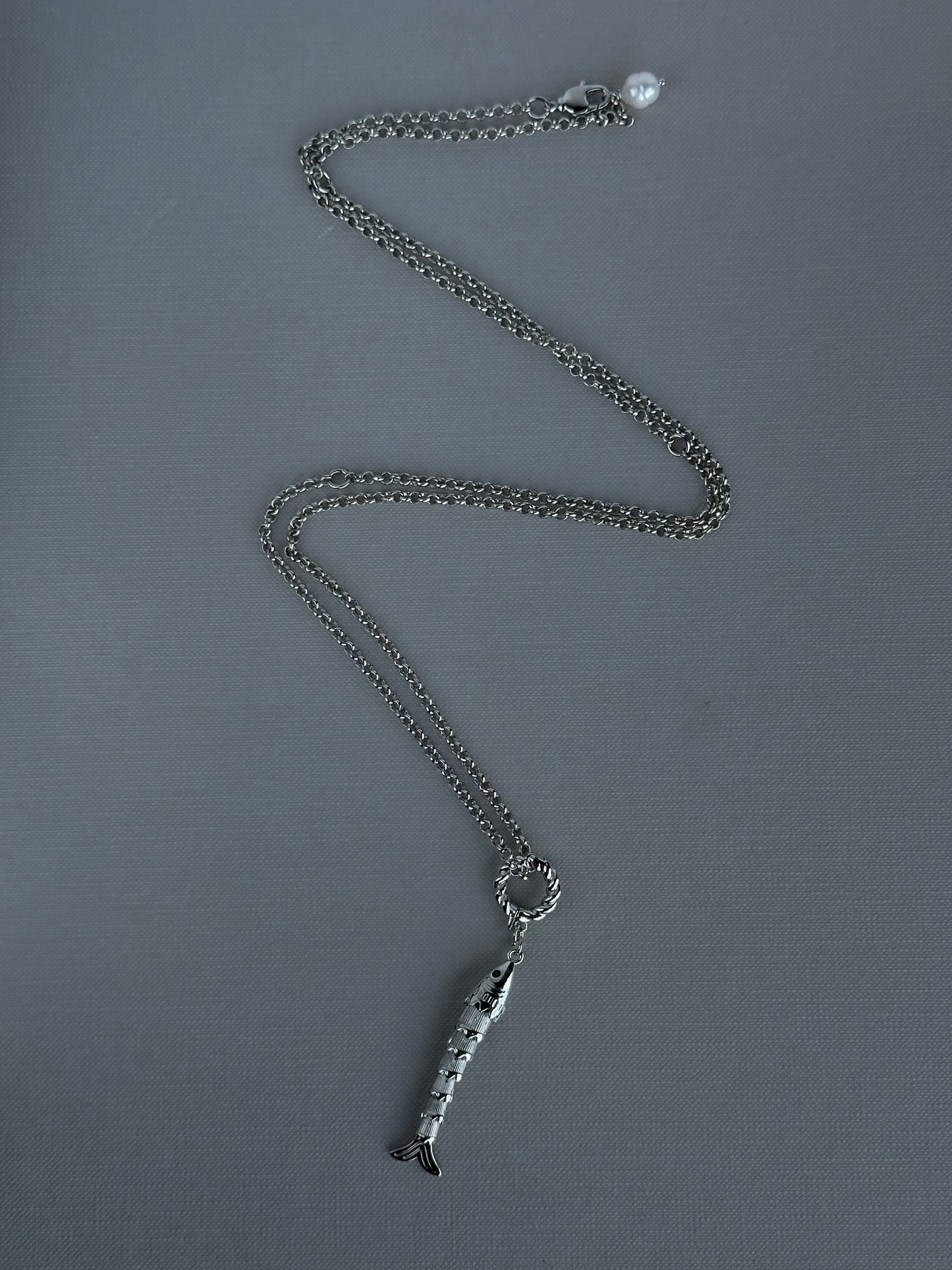 NEEDLE FISH necklace