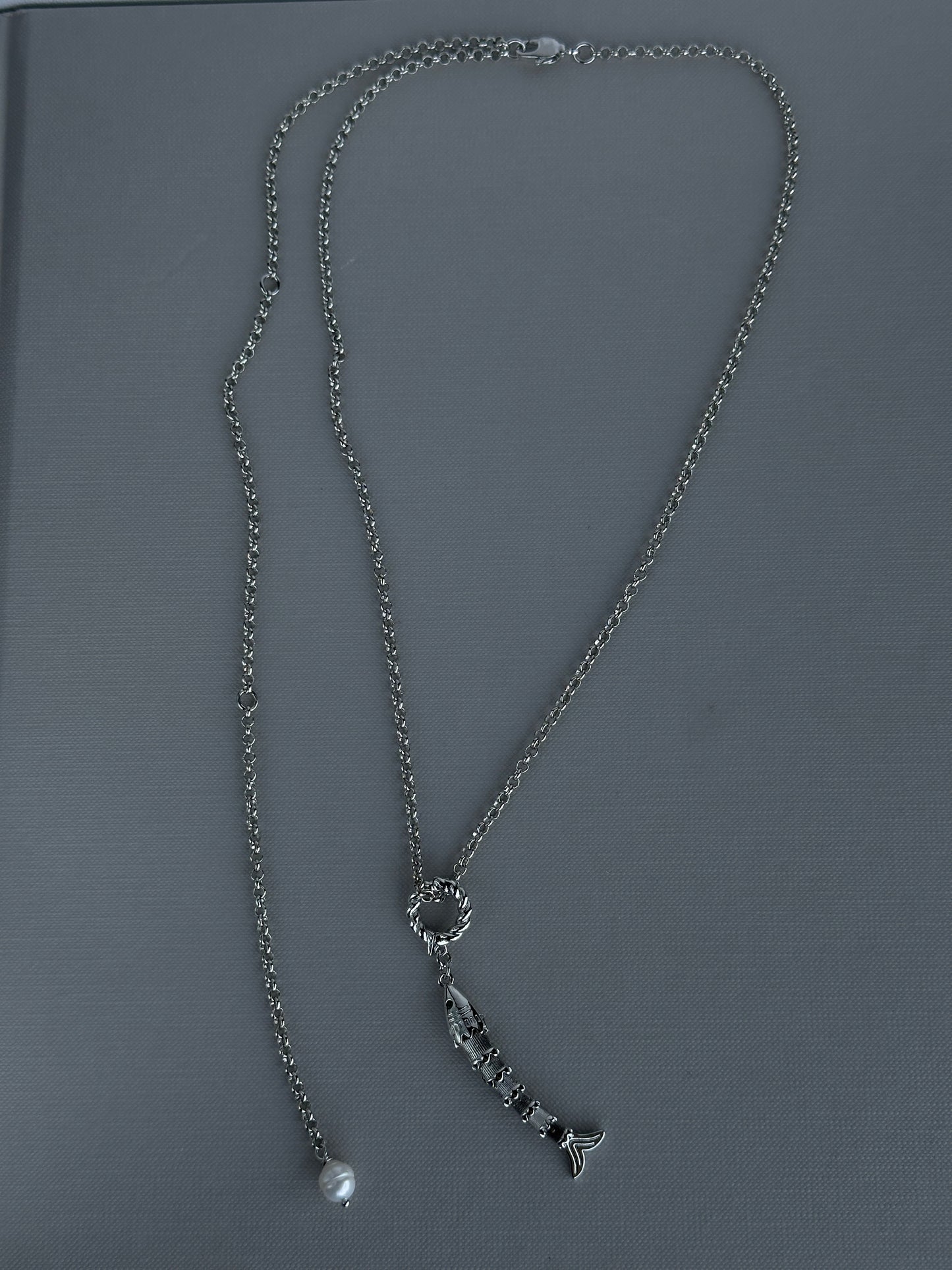 NEEDLE FISH necklace