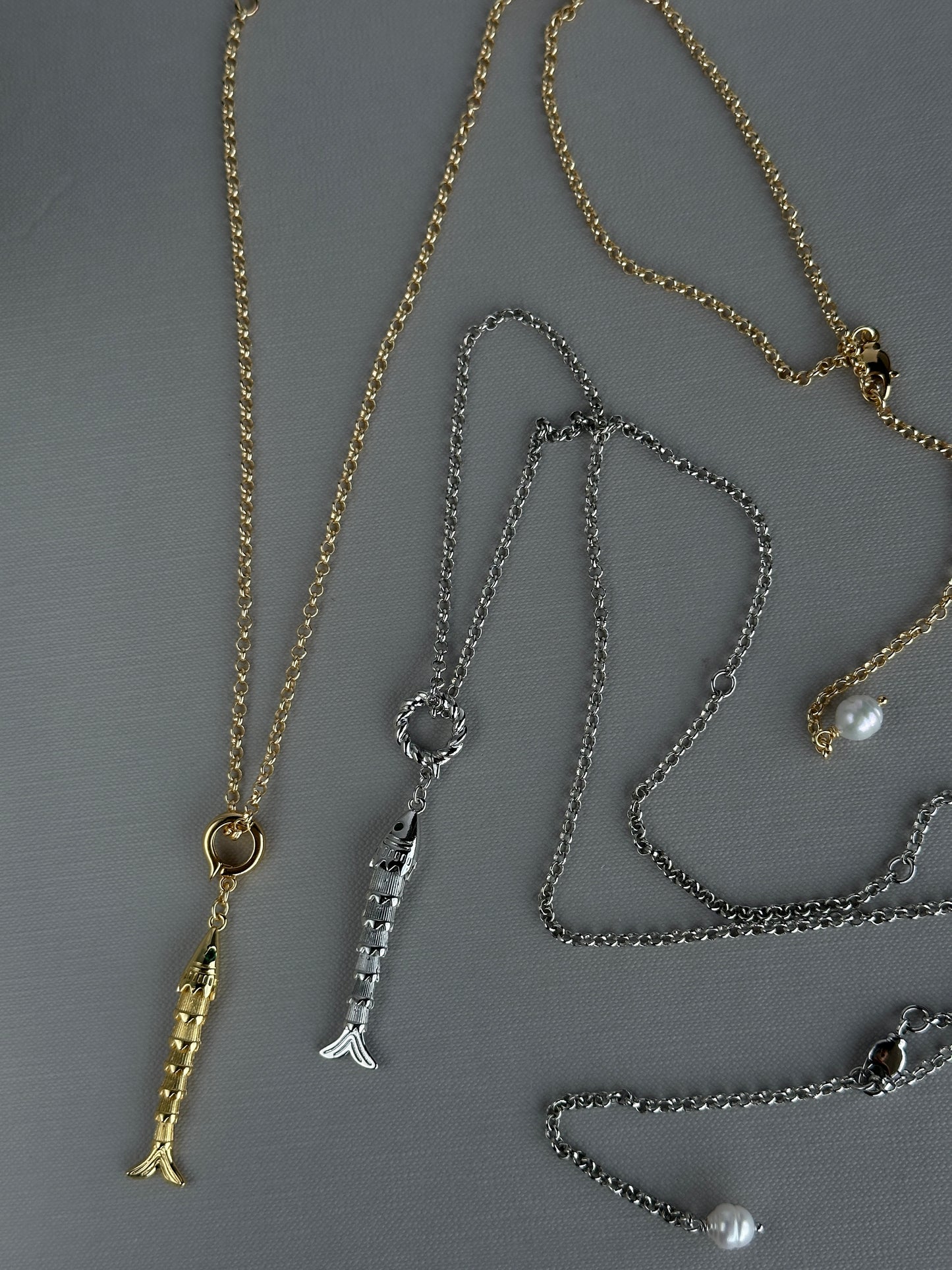 NEEDLE FISH necklace