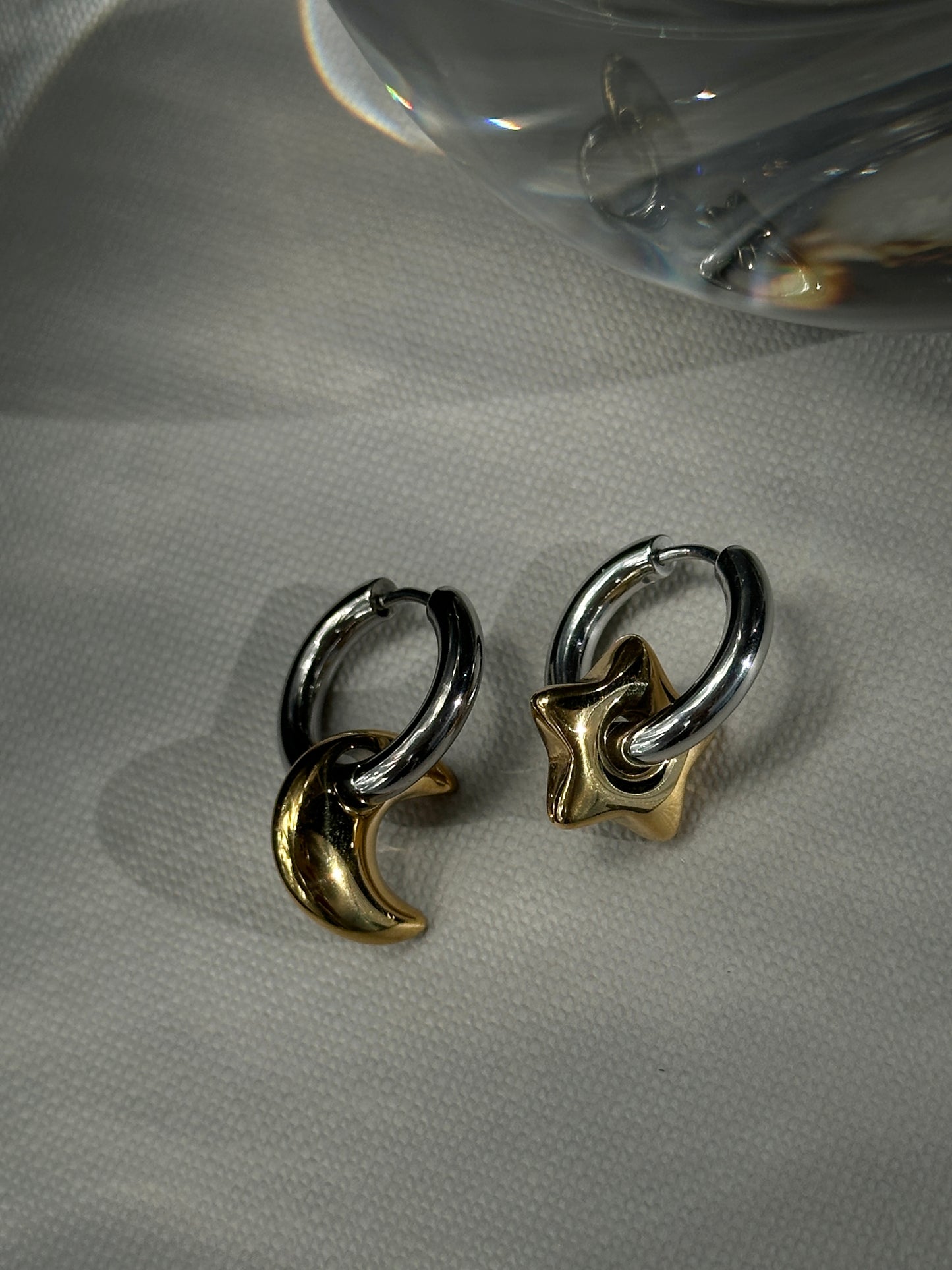 NIGHT earrings