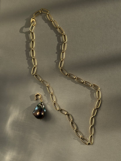 DUSK necklace