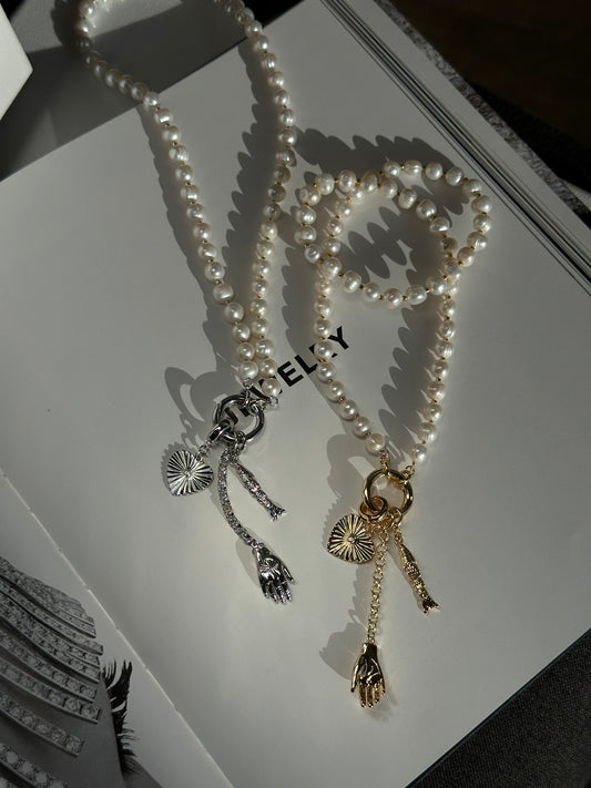 PEARLS&CHARMS necklace