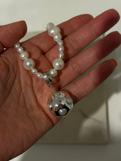 CLOUDS necklace