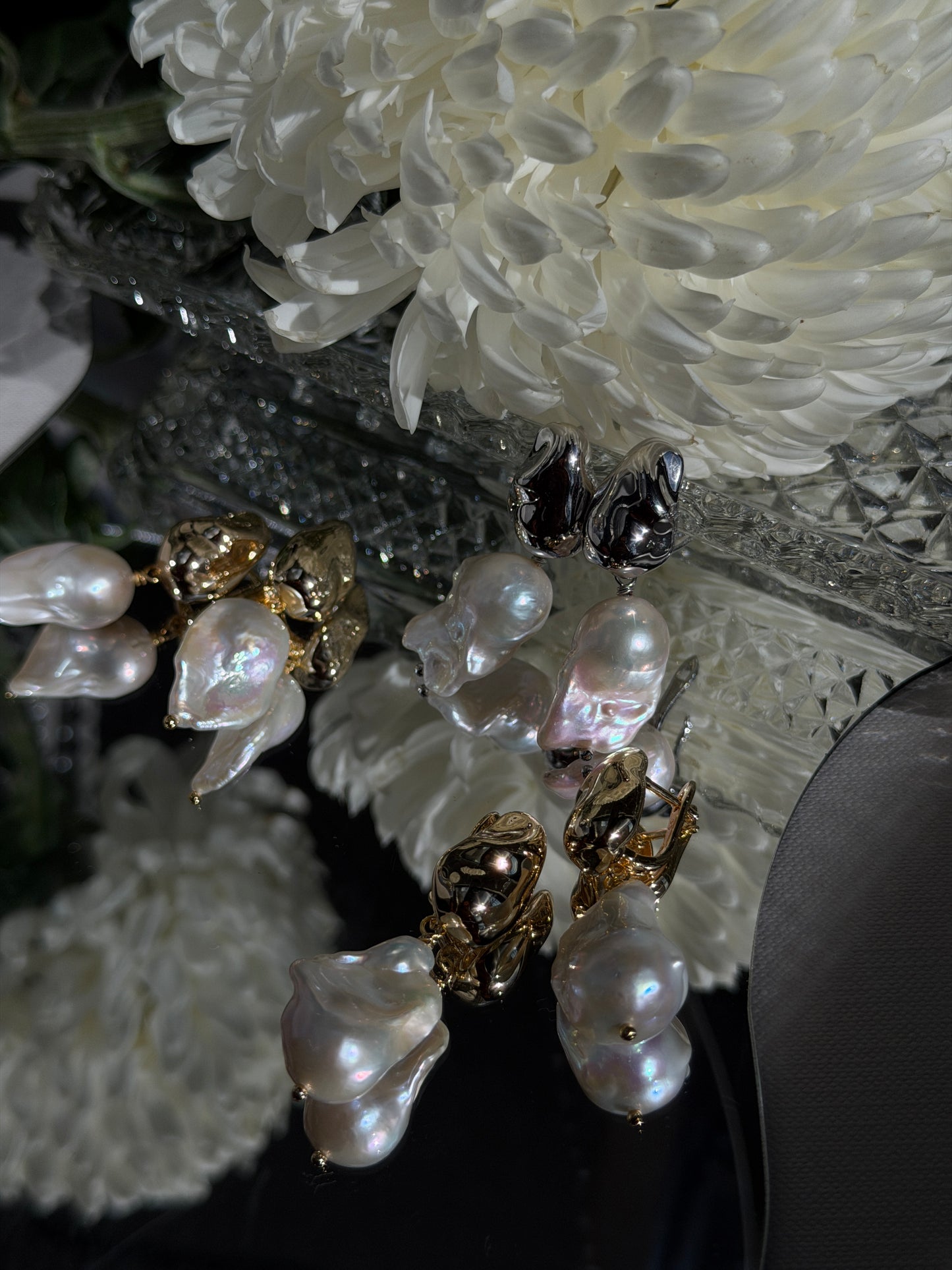 PEARLINA earrings