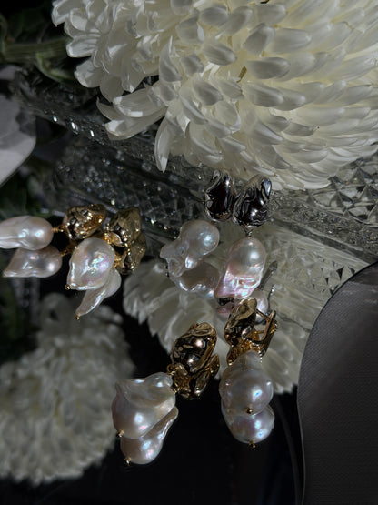 PEARLINA earrings