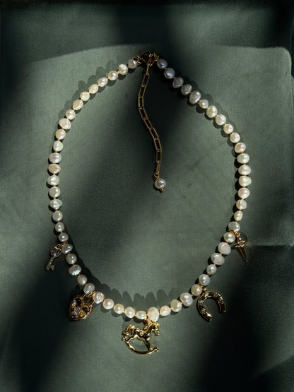 LUCKY necklace