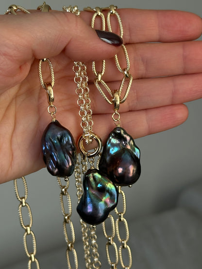DUSK necklace
