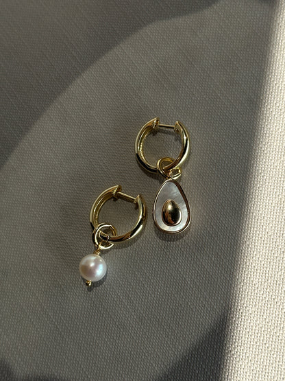 PEARL AVO earrings
