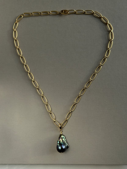 DUSK necklace