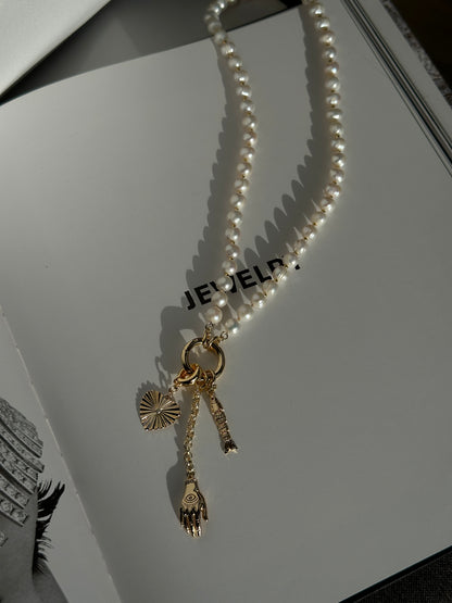 PEARLS&CHARMS necklace