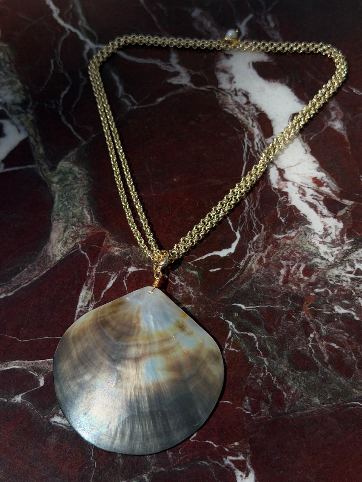 SIREN SHELL necklace