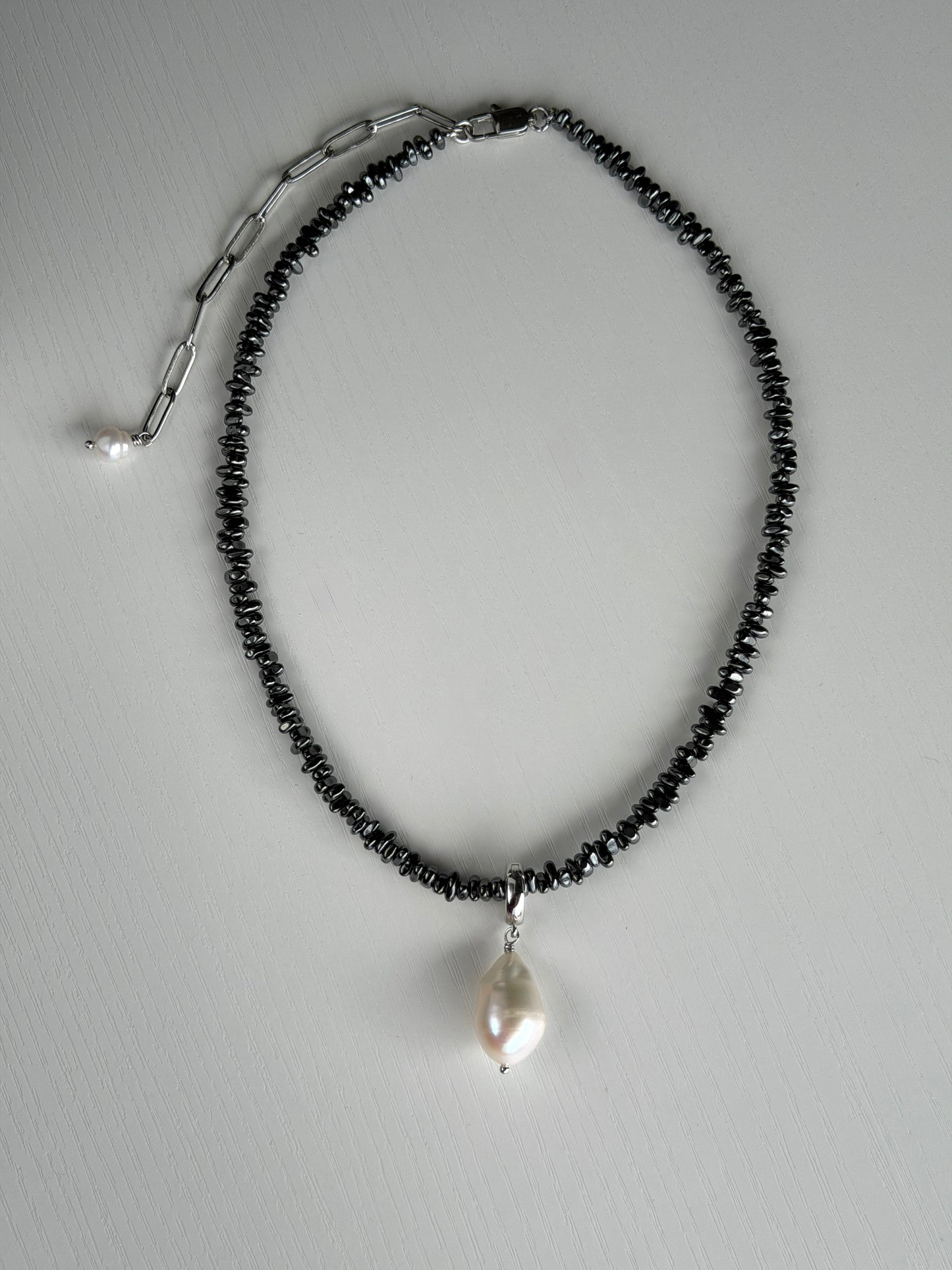 GRAPHITE necklace