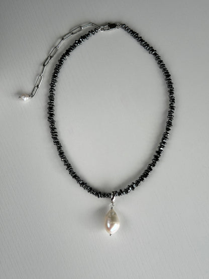 GRAPHITE necklace