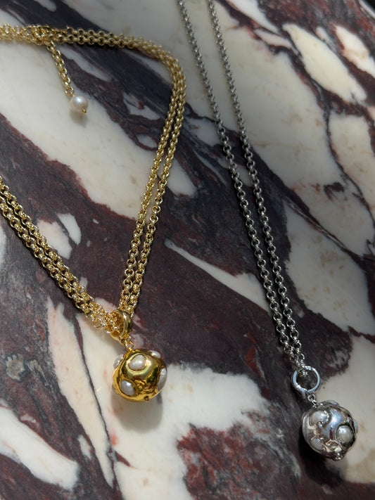 PEARL MOON necklace