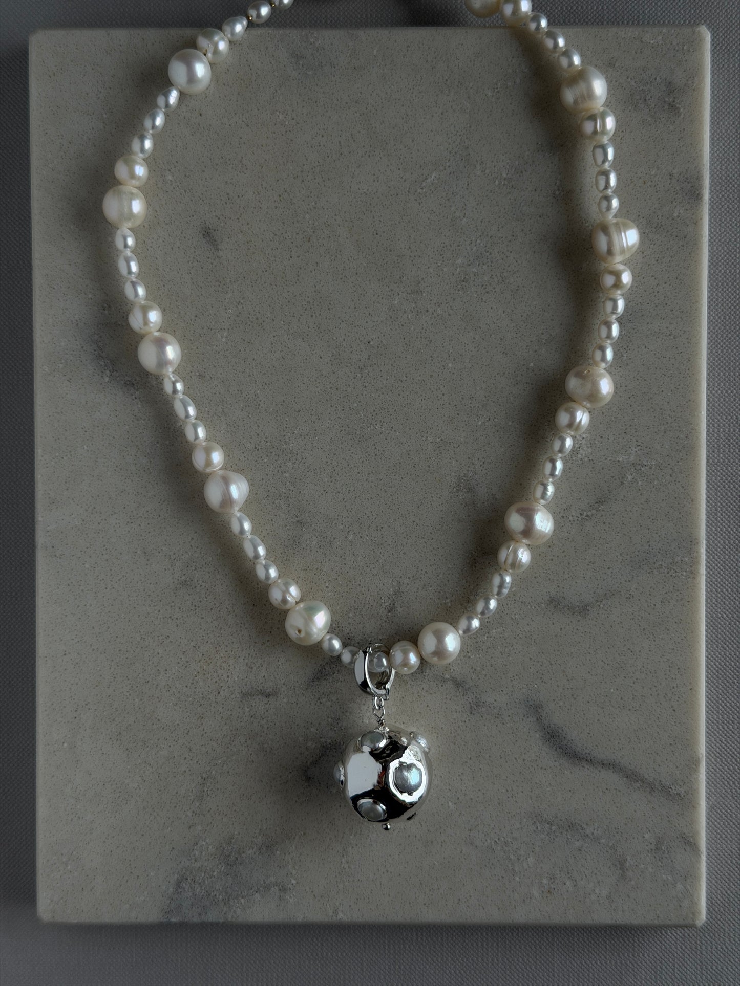 CLOUDS necklace