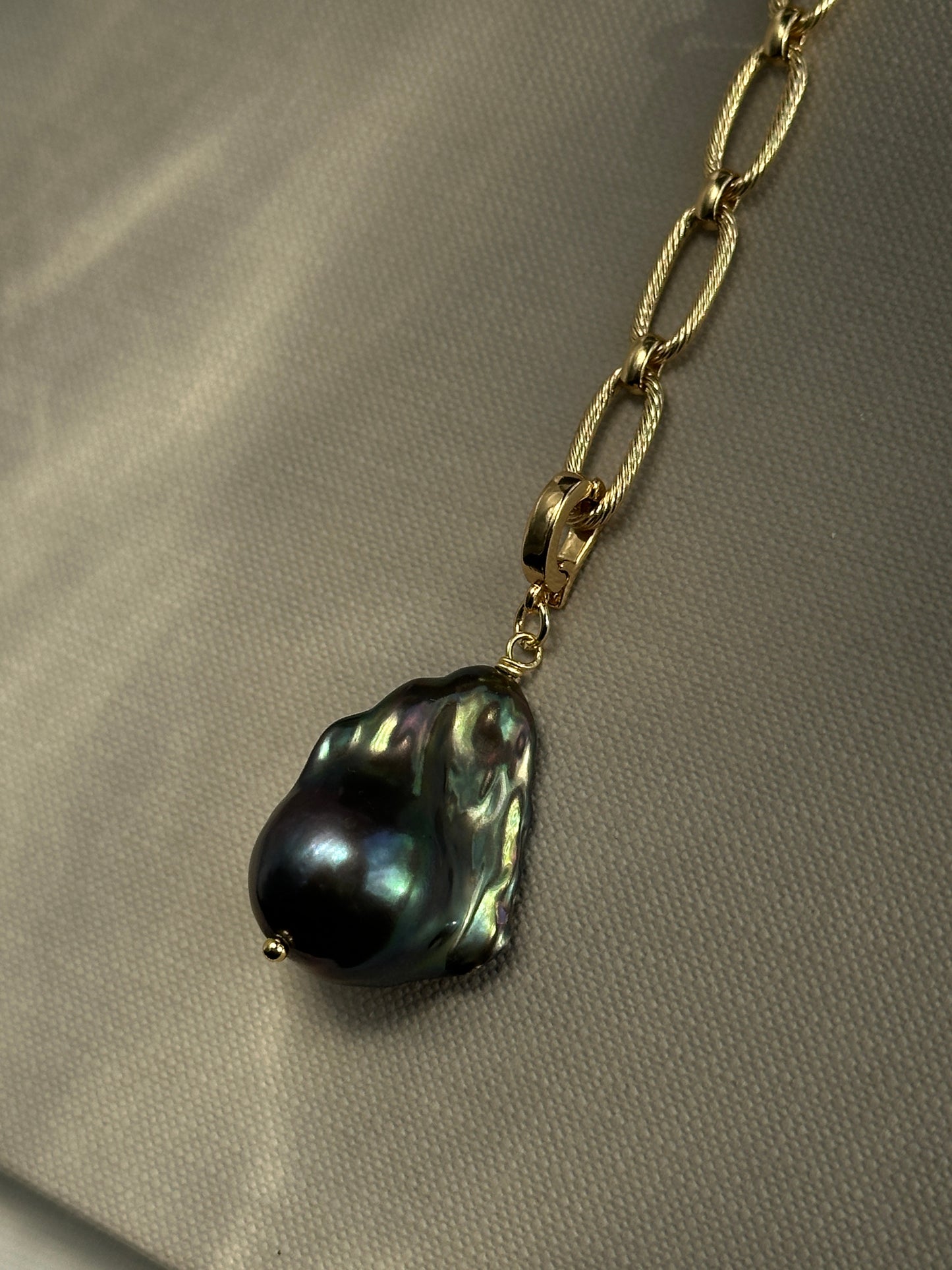 DUSK necklace