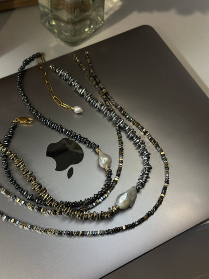 LIRA necklace