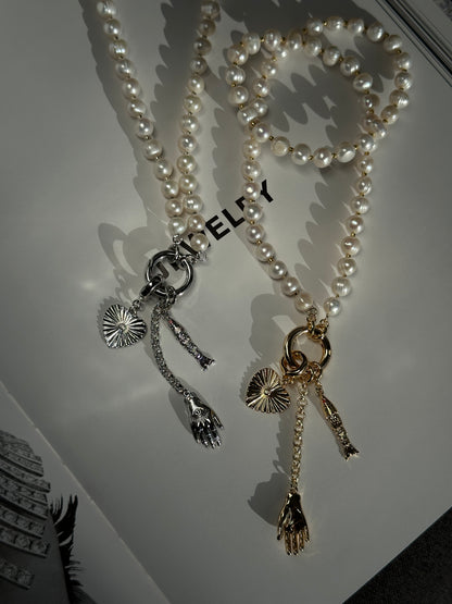 PEARLS&CHARMS necklace