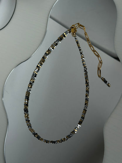 LIRA necklace