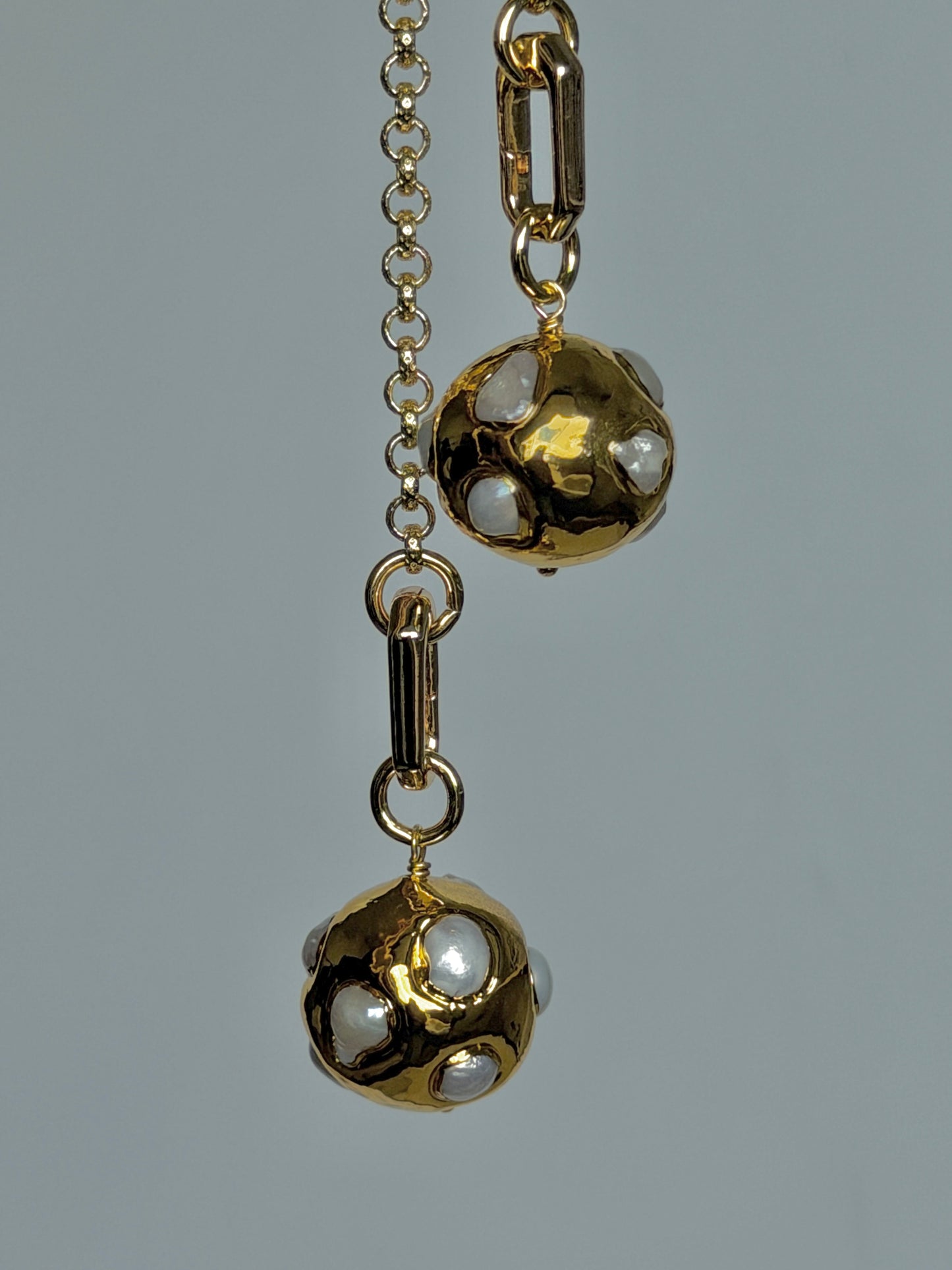 ORBIT PEARL lariat necklace