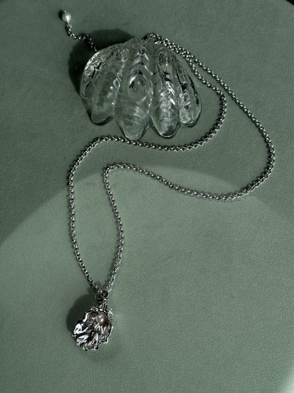 OYSTER necklace