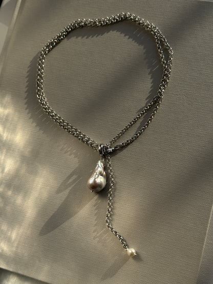 BAROQUE GREY necklace