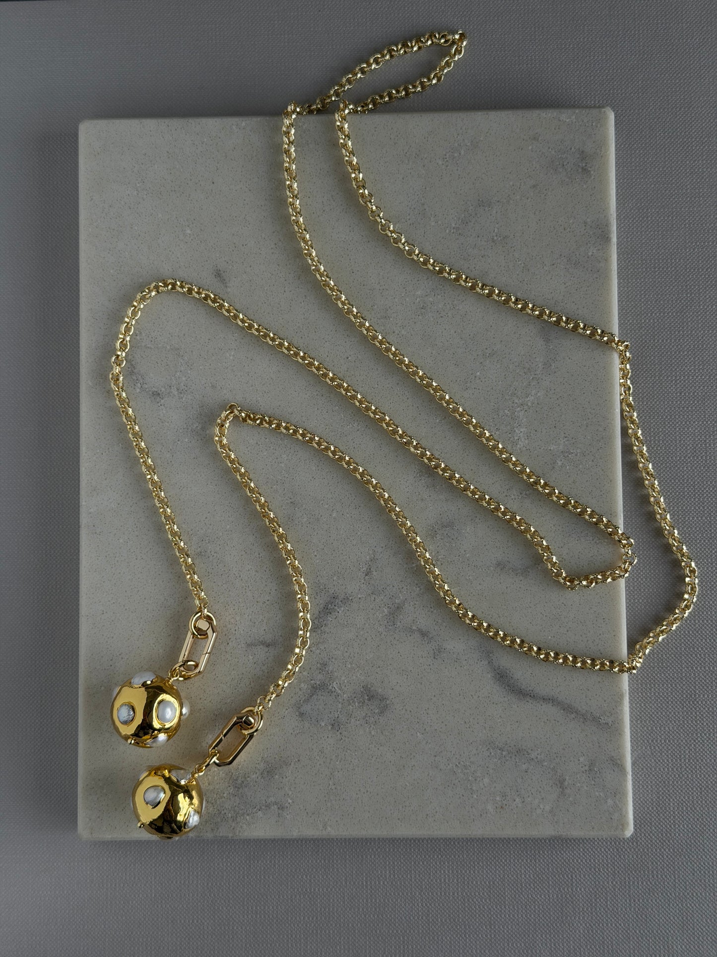 ORBIT PEARL lariat necklace