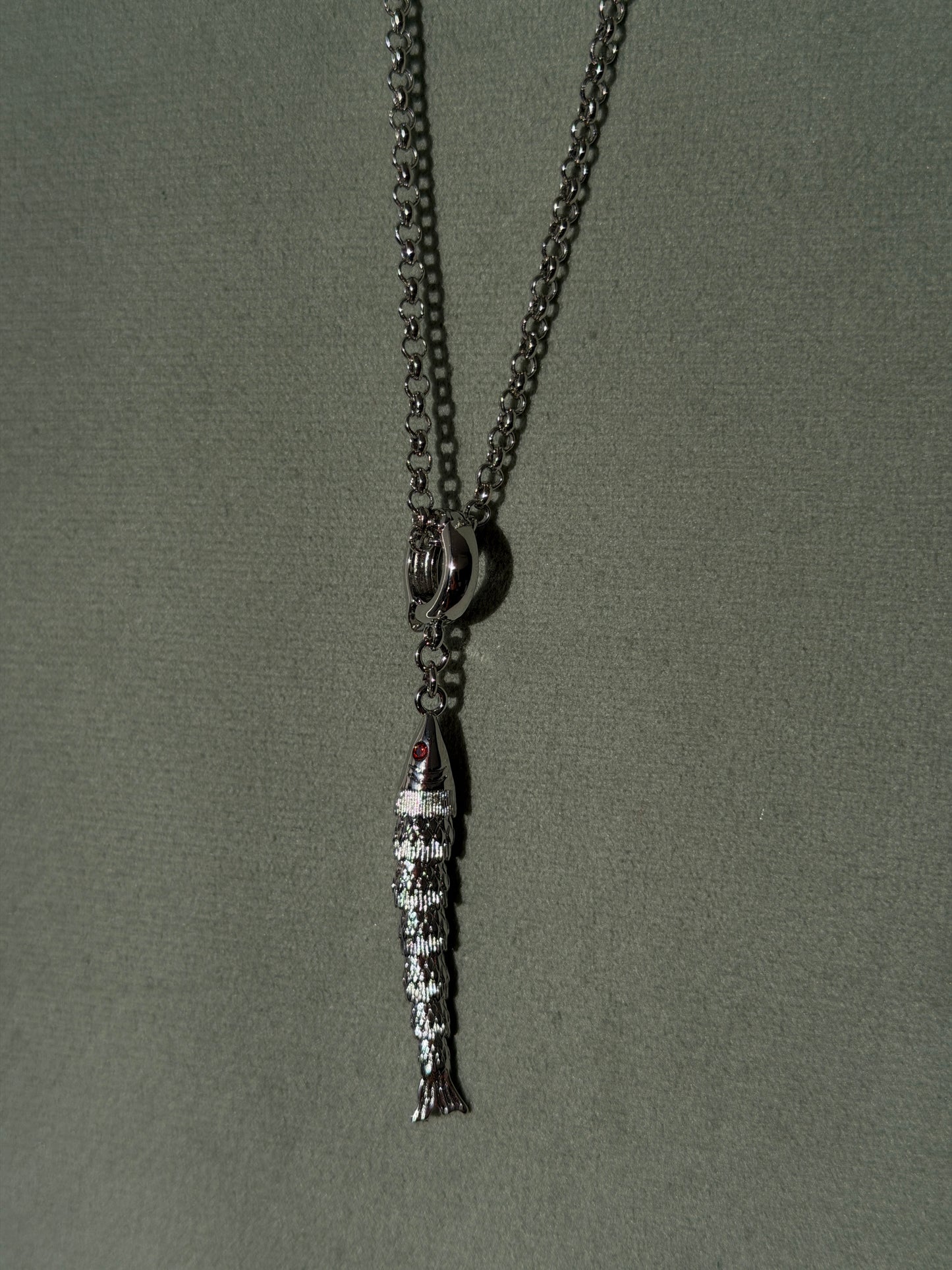 NEEDLE FISH necklace