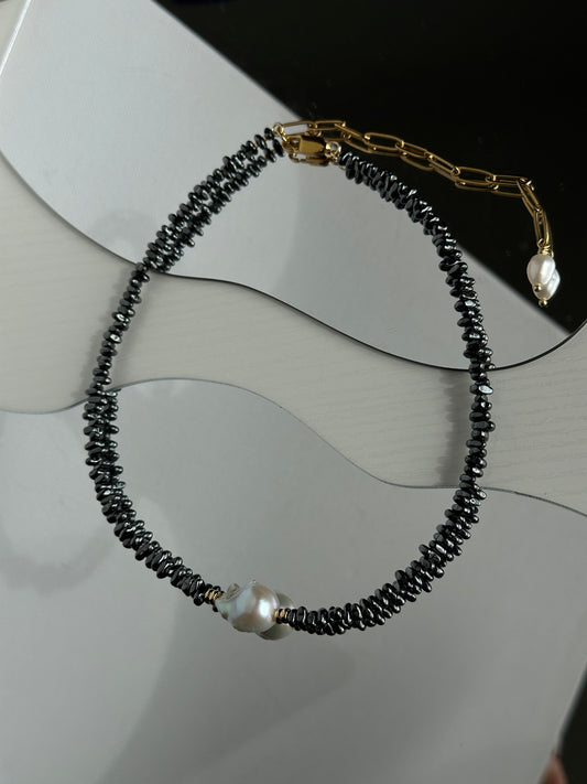 GRAPHITE necklace