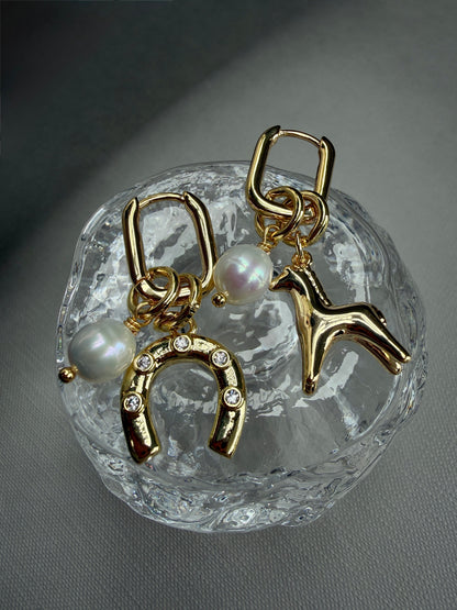 LUCKY HORSE earrings