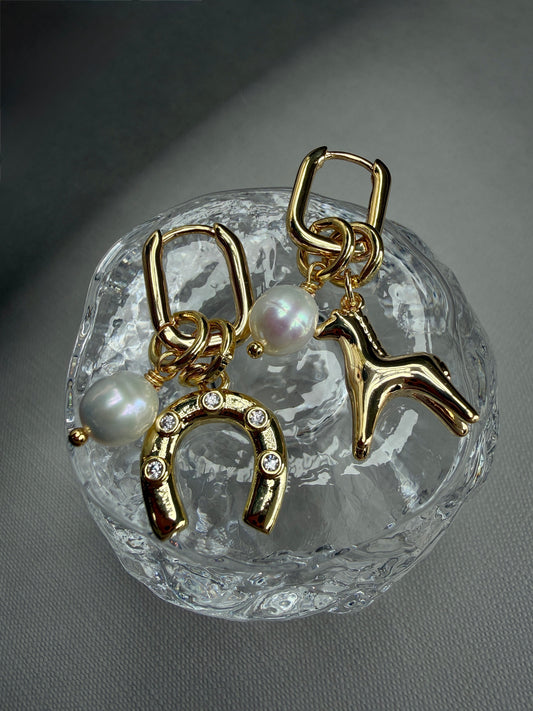 LUCKY HORSE earrings
