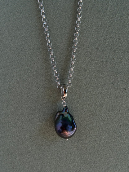 BAROQUE PEACOCK necklace