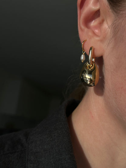 GOLD DROP earrings