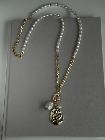SEA PEARL necklace
