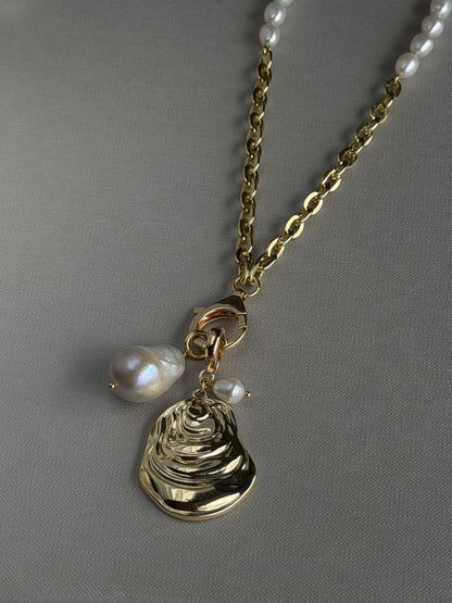 SEA PEARL necklace