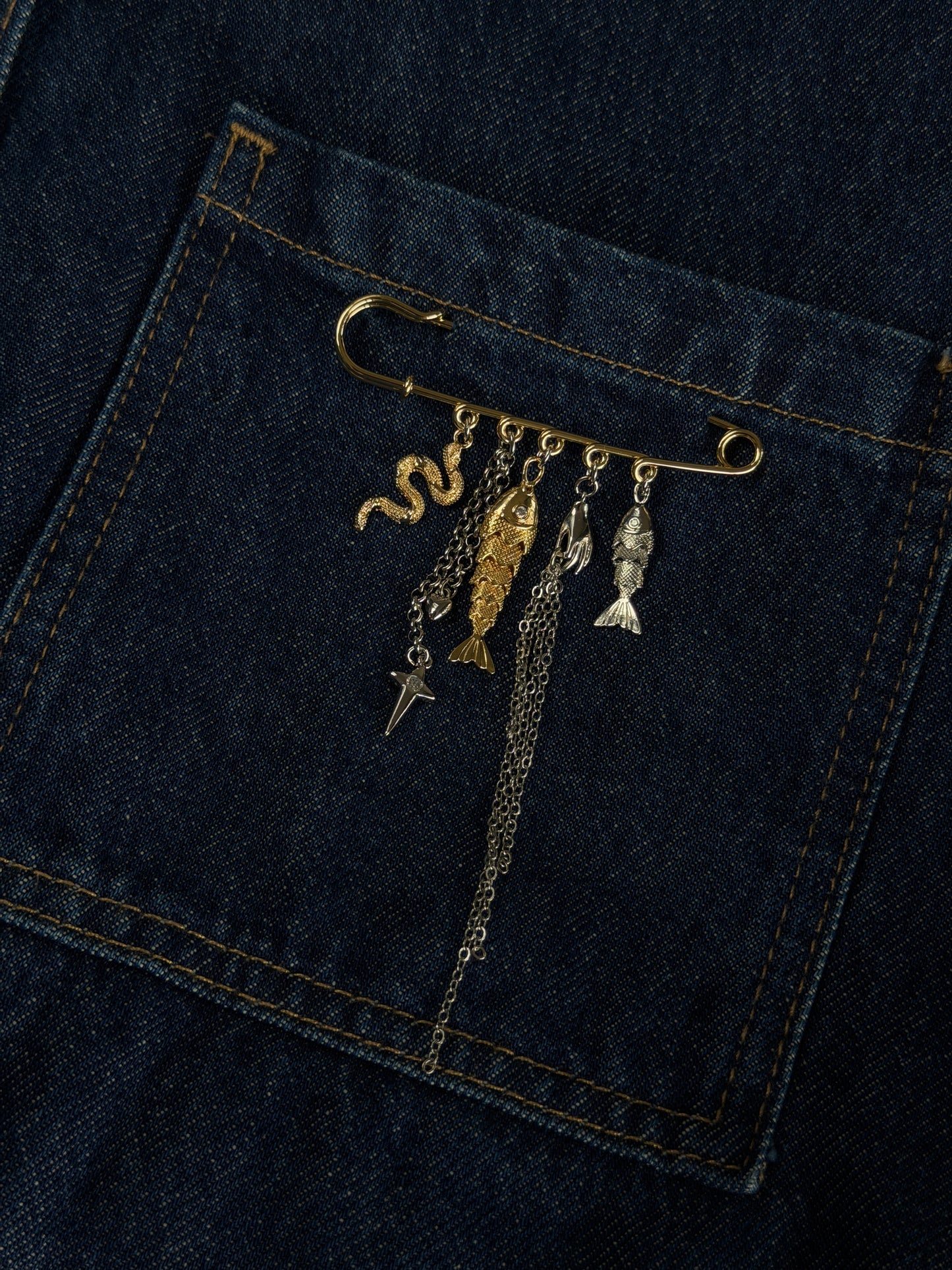 OCEAN SPELL brooch