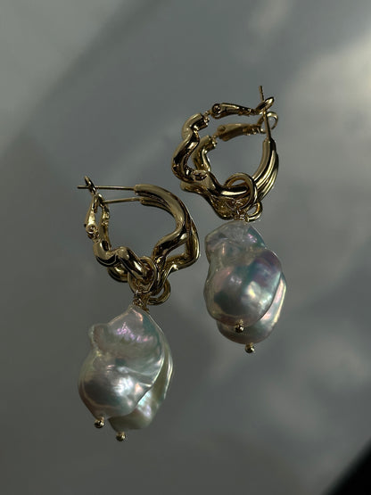 PEARLINA earrings