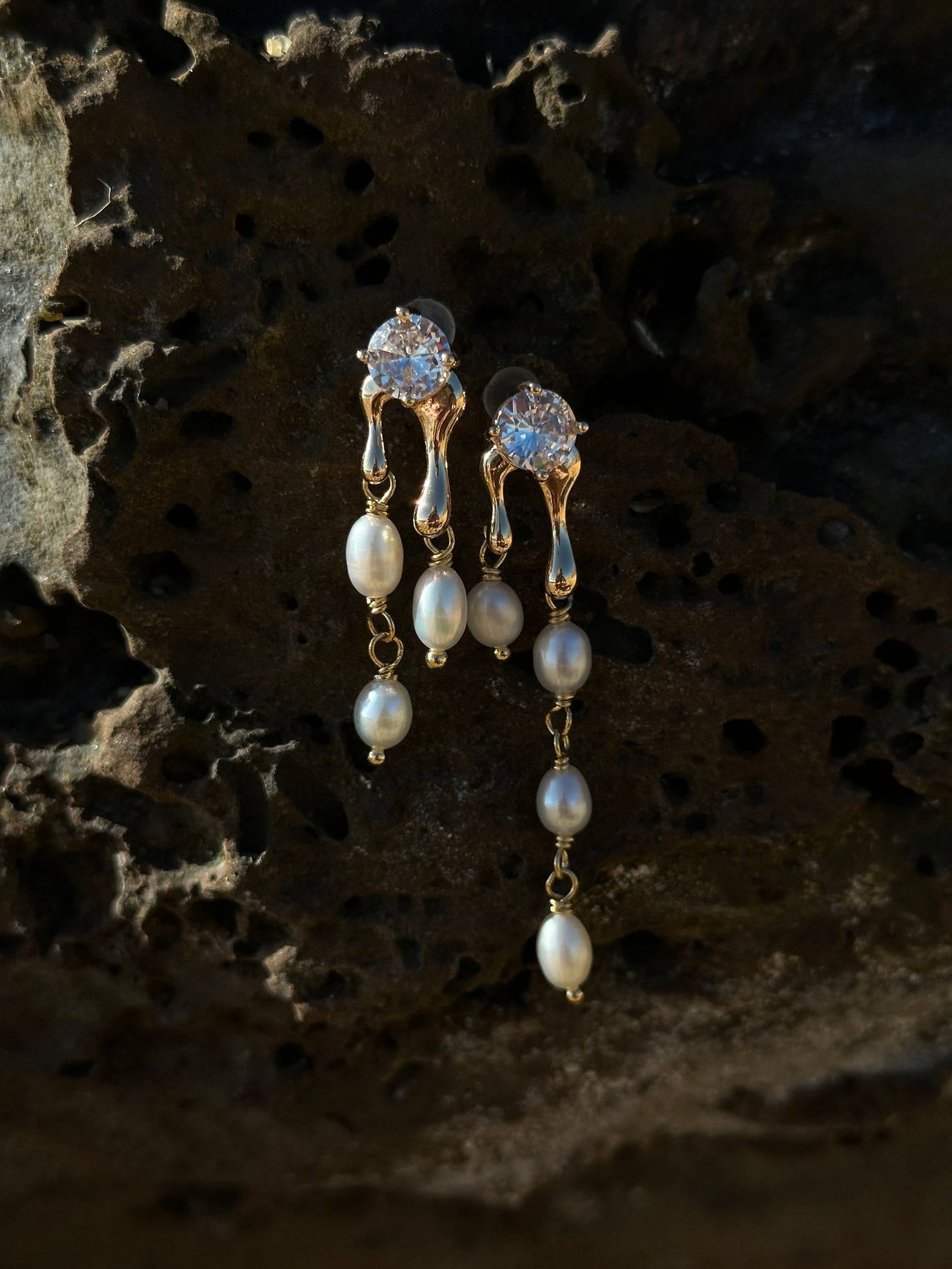 SIREN's TEARS earrings