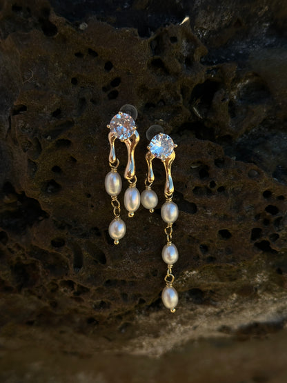 SIREN's TEARS earrings